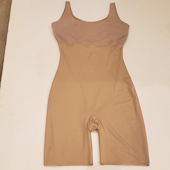 SPANX Nude Full Body Shaper - Picture 2 of 7
